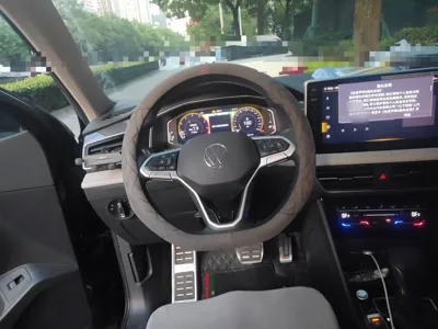 Volkswagen Tiguan L 2024, 52300 км, за 134711.29 CNY - фото 11