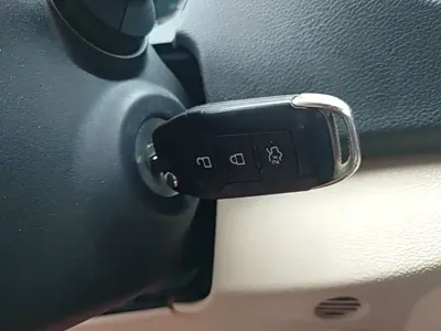 Ford Escort 2017, 52699 км, за 26500 CNY - фото 9
