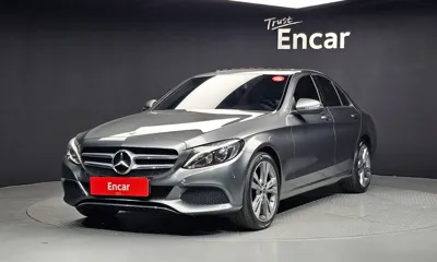 Mercedes-Benz C-Class · 2018 год
