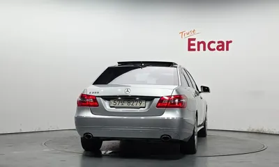 Mercedes-Benz E-Class 2013, 31336 км, за 11800000 KRW