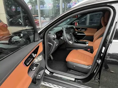 Mercedes-Benz GLC 2024, 19000 км, за 306800 CNY