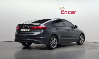 Hyundai Avante 2017, 68933 км, за 9900000 KRW