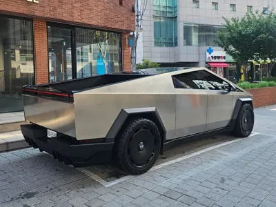Tesla Cybertruck 2025, 11000 км, за 162000000 KRW