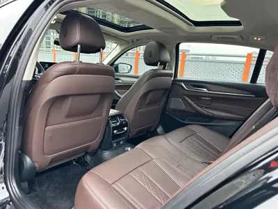 BMW 5 Series 2019, 69000 км, за 156800 CNY - фото 9
