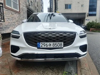 Genesis GV70 · 2025 год