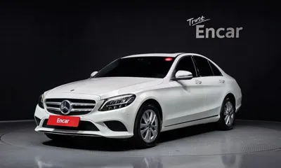 Mercedes-Benz C-Class · 2020 год