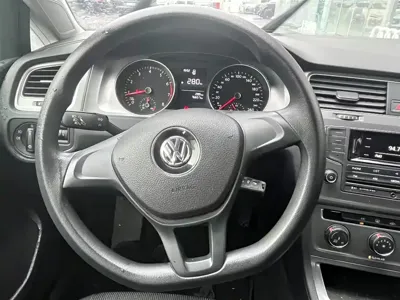 Volkswagen Golf 2016, 77000 км, за 32800 CNY