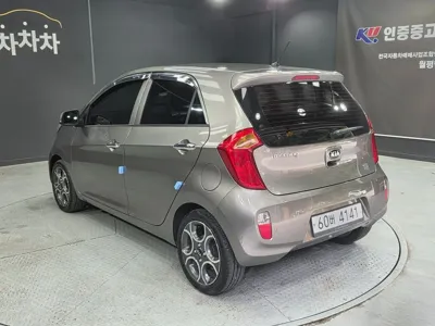 Kia Morning 2013, 65000 км, за 4900000 KRW