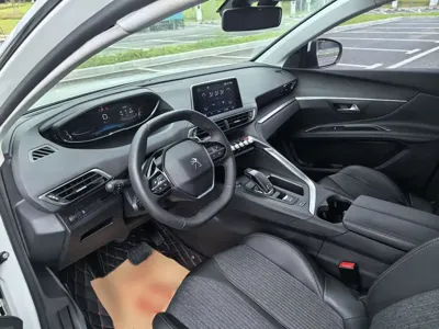 Peugeot 5008 2018, 63300 км, за 53900 CNY - фото 13