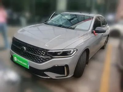 Volkswagen Lavida 2023, 67000 км, за 80500 CNY - фото 2