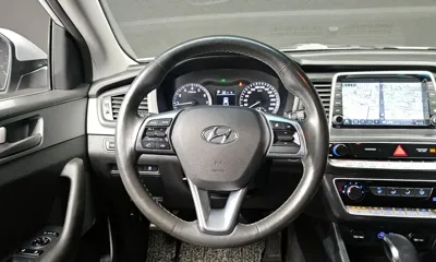 Hyundai Sonata 2018, 157183 км, за 6900000 KRW - фото 13
