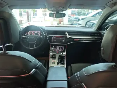 Audi A6L 2022, 80700 км, за 212100 CNY - фото 10