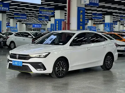 Roewe i5 · 2022 год