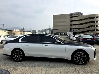 BMW 7-Series 2023, 52066 км, за 108000000 KRW - фото 7