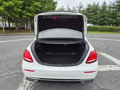 Mercedes-Benz E-Class 2018, 106858 км, за 19500000 KRW - фото 6
