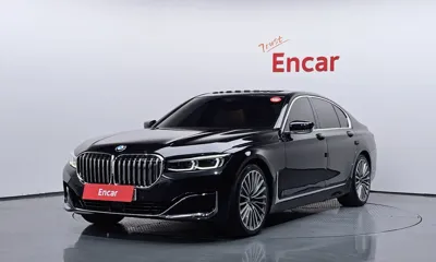 BMW 7-Series · 2020 год