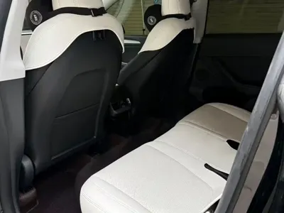 Tesla Model Y 2024, 33000 км, за 179899 CNY - фото 6