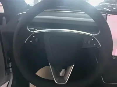 Tesla Model Y 2026, 100 км, за 247500 CNY - фото 15