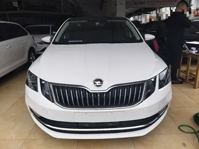 Skoda Octavia 2018, 161800 км, за 49450.89 CNY