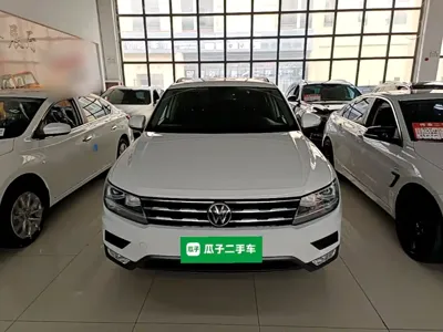 Volkswagen Tiguan L 2020, 84300 км, за 76800 CNY - фото 3