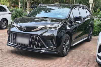 Toyota Granvia · 2024 год
