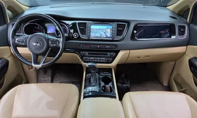 Kia Canival 2018, 181892 км, за 9900000 KRW - фото 7