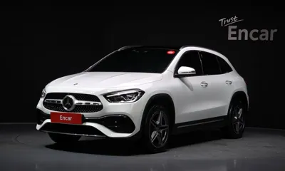 Mercedes-Benz GLA-Class · 2023 год
