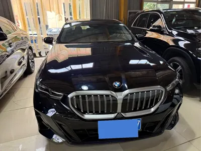 BMW 5 Series 2024, 20000 км, за 235700 CNY