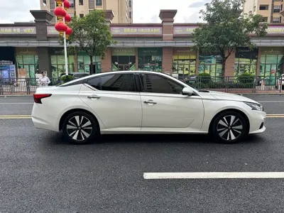Nissan Teana 2021, 90000 км, за 76800 CNY