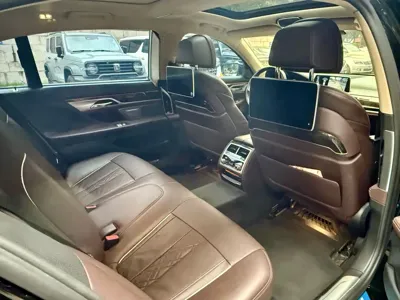 BMW 7 Series 2017, 59000 км, за 217000 CNY - фото 7