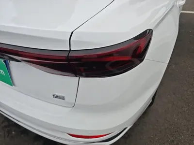 Geely Emgrand 2022, 84500 км, за 42800 CNY - фото 8