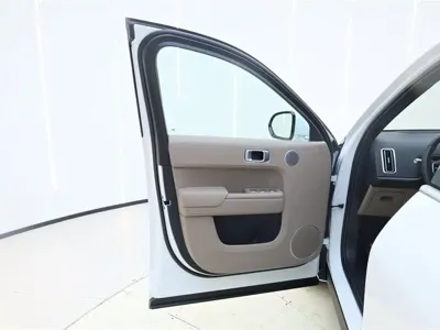 Li Auto Li L8 2026, 9000 км, за 278800 CNY - фото 8