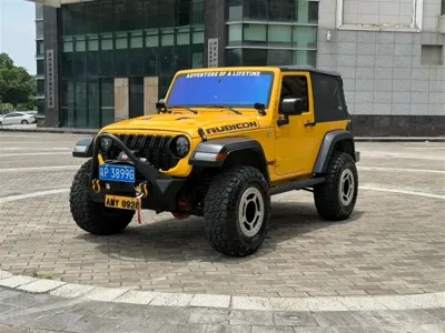 Jeep Wrangler · 2012 год