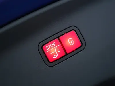 Mercedes-Benz AMG GT 2021, 68000 км, за 441800 CNY - фото 46