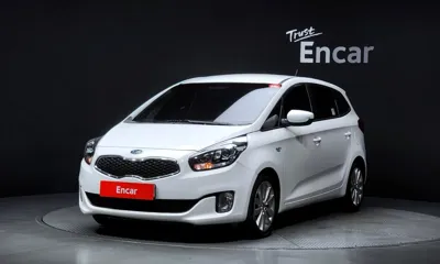 Kia Carens · 2015 год