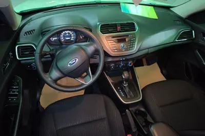 Ford Escort 2019, 102500 км, за 40679.05 CNY - фото 12