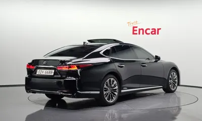 Lexus LS 2018, 92196 км, за 49990000 KRW