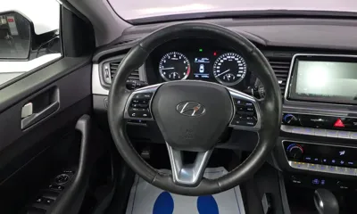 Hyundai Sonata 2018, 168420 км, за 9000000 KRW - фото 15