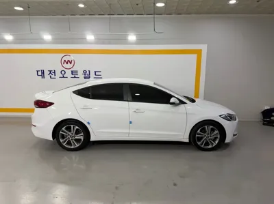 Hyundai Avante 2018, 83571 км, за 11100000 KRW - фото 8
