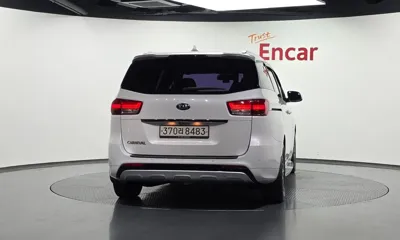 Kia Canival 2017, 174048 км, за 8700000 KRW - фото 4