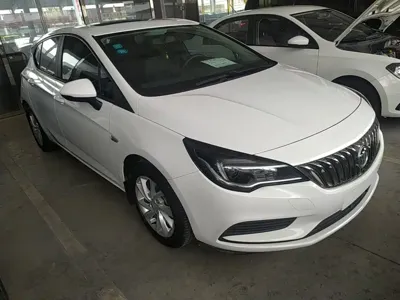 Buick Verano 2017, 48400 км, за 37100 CNY