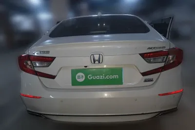 Honda Accord 2018, 90000 км, за 85017.03 CNY