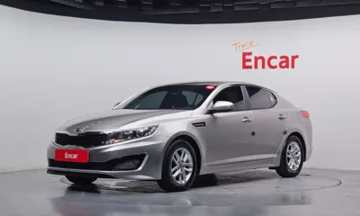 Kia K5 · 2011 год