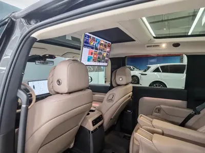 Li Auto Li MEGA 2025, 10000 км, за 455800 CNY