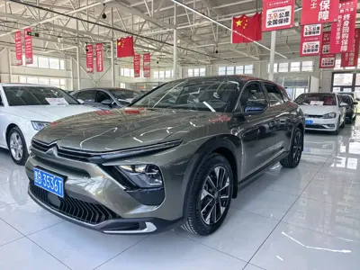 Citroen C5 X 2025, 23000 км, за 99000 CNY