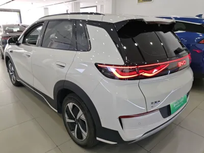 BYD Sealion 05 EV 2025, 5000 км, за 121778.82 CNY