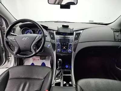 Hyundai Sonata 2013, 147518 км, за 3800000 KRW - фото 7