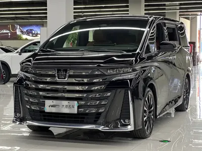 Toyota Vellfire 2023, 50800 км, за 788000 CNY - фото 1