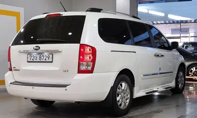 Kia Canival 2012, 199638 км, за 3500000 KRW