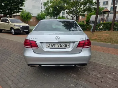 Mercedes-Benz E-Class 2014, 249715 км, за 6000000 KRW